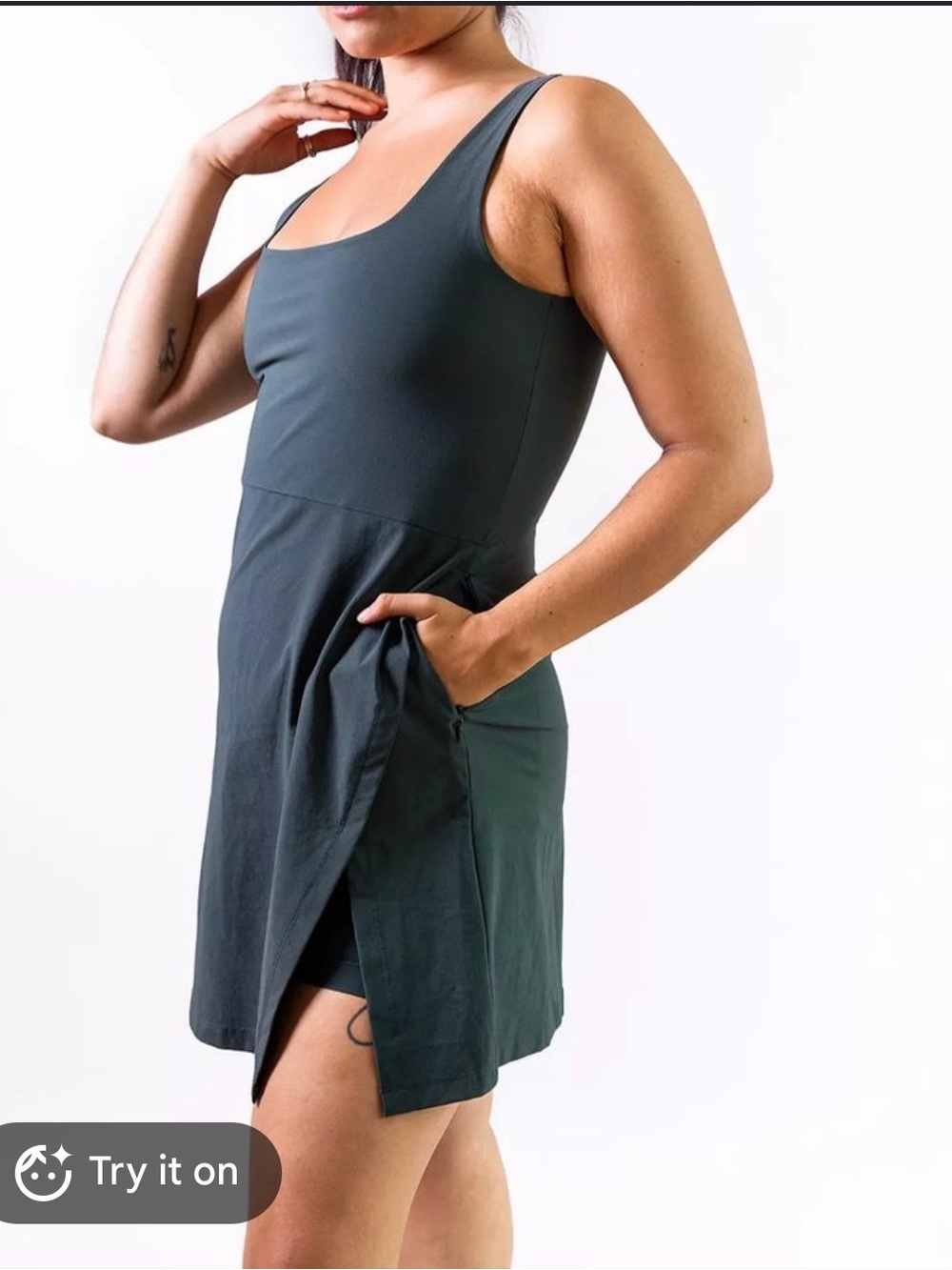Alder Get Dirty Dress dark green size L athletic outdoor built in shorts